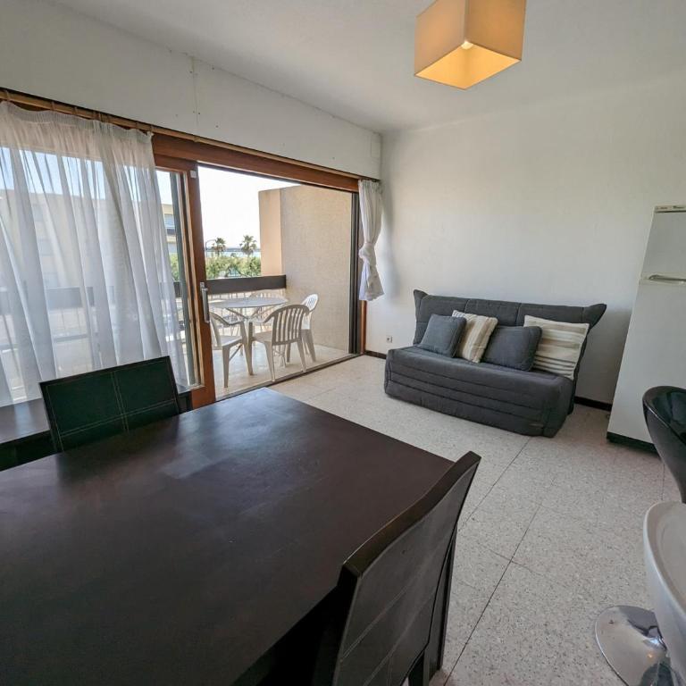 T2 face mer, climatisé, parking privé, 4 pers - FR-1-797-11 - Appartement - 1