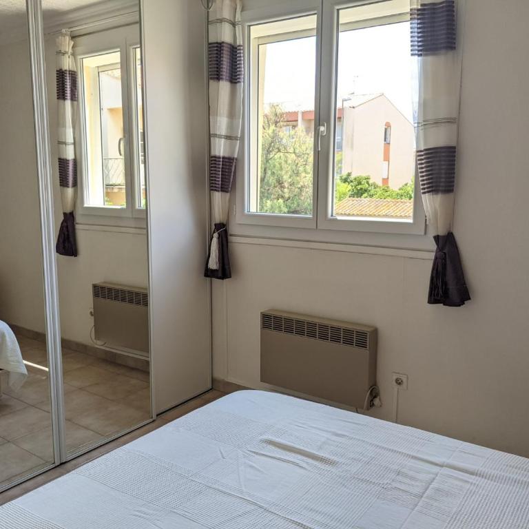 Appartement T2 lumineux 40m2, 4 personnes, 150m de la plage, bien équipé et proche loisirs - FR-1-797-18 - Appartement - 13