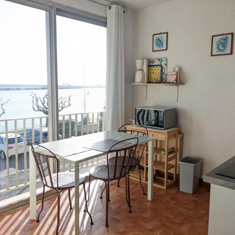 Appartement T4 proche plage et commerces, 80m2, 6 pers, lave-linge, TV - FR-1-797-23 - Appartement - 3