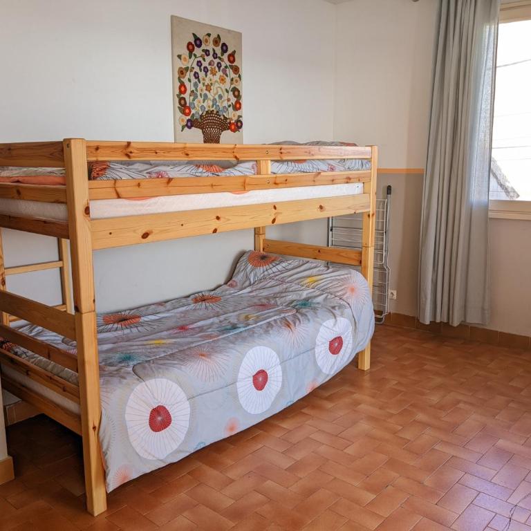 Appartement T4 proche plage et commerces, 80m2, 6 pers, lave-linge, TV - FR-1-797-23 - Appartement - 4