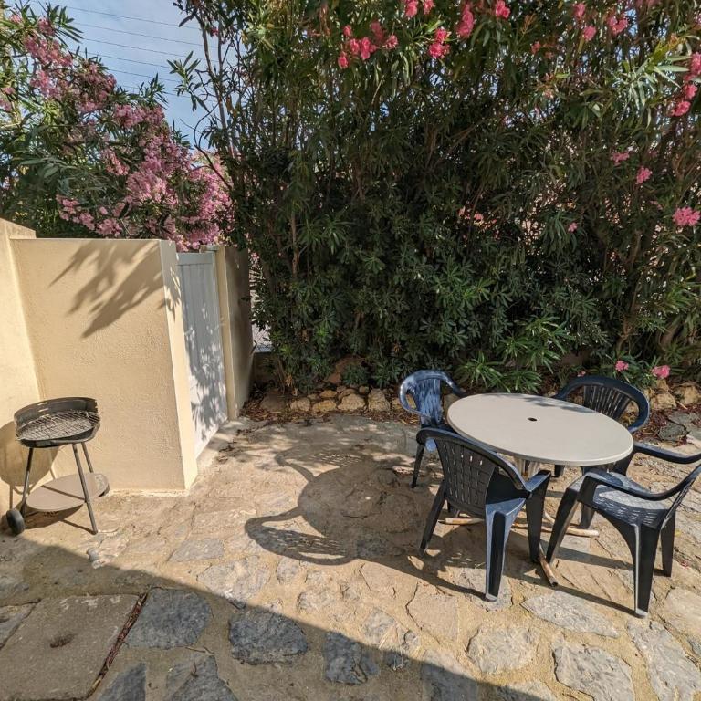Appartement T2 avec parking - 4 pers. plage 150m - FR-1-797-17 - Appartement - 2