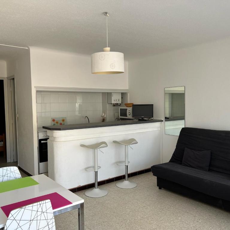 T2 climatisé en front de mer avec parking - FR-1-797-13 - Appartement - 2