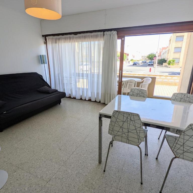 T2 climatisé en front de mer avec parking - FR-1-797-13 - Appartement - 4