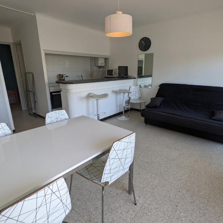 T2 climatisé en front de mer avec parking - FR-1-797-13 - Appartement - 7