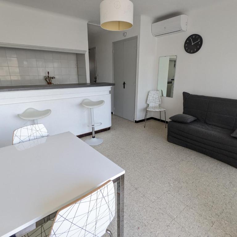T2 Climatisé, 5 pers, Parking Protégé, Front de mer - FR-1-797-38 - Appartement - 8