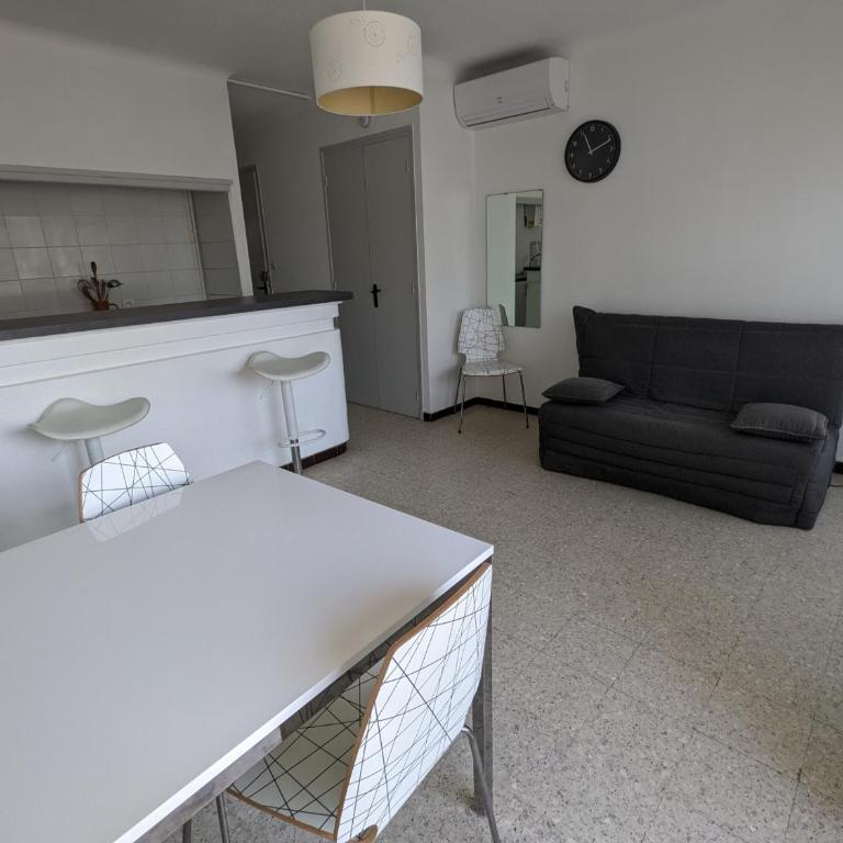 T2 Climatisé, 5 pers, Parking Protégé, Front de mer - FR-1-797-38 - Appartement - 10