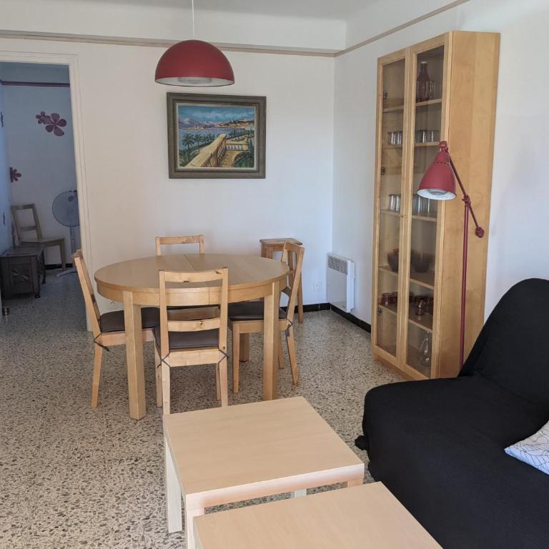 Charmant T3 rénové à 60m de la plage avec terrasse, jardin et parking clos - FR-1-797-28 - Appartement - 7