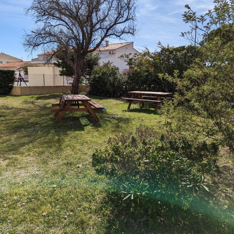 Charmant T2 proche plage à Port-la-Nouvelle, terrasse et parking inclus - FR-1-797-29 - Appartement - 3