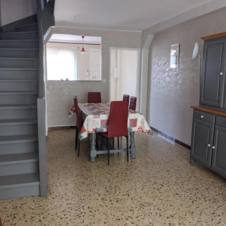 Villa T3 climatisée, 57m², 5/6 pers, proche plage, rénovée, terrasse, parking, quartier animé - FR-1-797-48 - Villa - 9