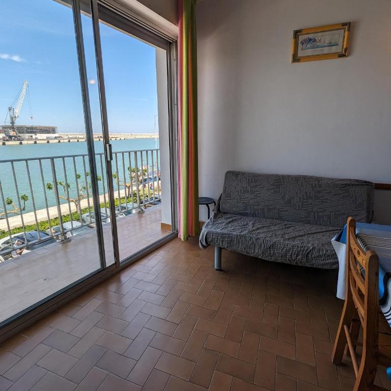 T2 Mezzanine à 250m de la plage pour 4/5 pers avec Parking et TV - FR-1-797-31 - Appartement - 2