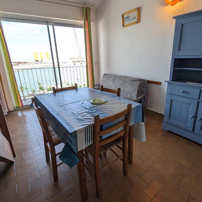 T2 Mezzanine à 250m de la plage pour 4/5 pers avec Parking et TV - FR-1-797-31 - Appartement - 3