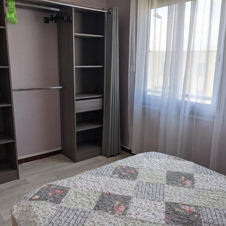 Villa T3 climatisée, 57m², 5/6 pers, proche plage, rénovée, terrasse, parking, quartier animé - FR-1-797-48 - Villa - 14