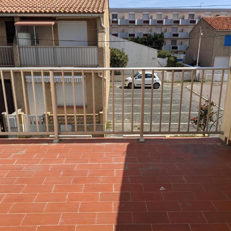 Villa T3 climatisée, 57m², 5/6 pers, proche plage, rénovée, terrasse, parking, quartier animé - FR-1-797-48 - Villa - 21