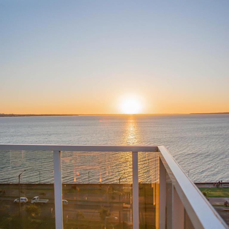 Nobleza Apart Hotel - Suite with Balcony - 1