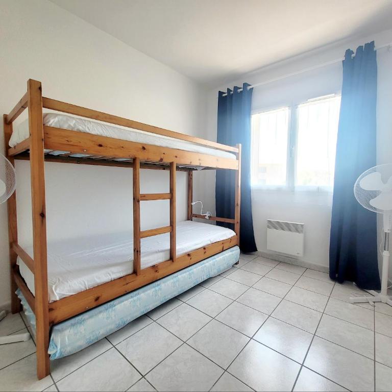 Canet en Roussillon - Maison T3 moderne pour 6 personnes - Terrasse spacieuse - Parking inclus - FR-1-794-147 - Maison de Vacances - 16