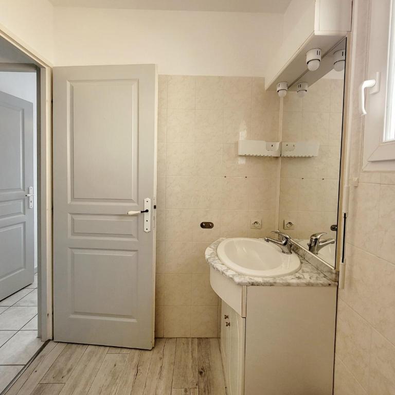 Canet en Roussillon - Maison T3 moderne pour 6 personnes - Terrasse spacieuse - Parking inclus - FR-1-794-147 - Maison de Vacances - 19