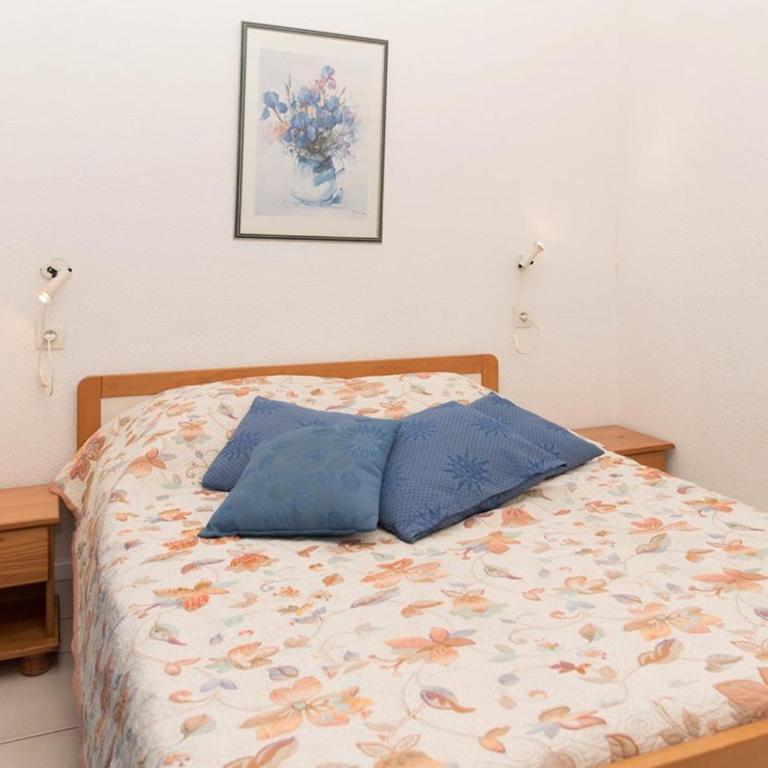 T2 Cabine pour 4 personnes au Lavandou avec balcon vue mer - FR-1-803-48 - Apartamento - 8