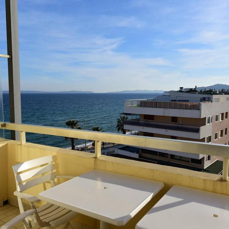 Studio au Lavandou, 4 pers, clim, parking, WiFi - FR-1-803-5 - Monolocale - 3