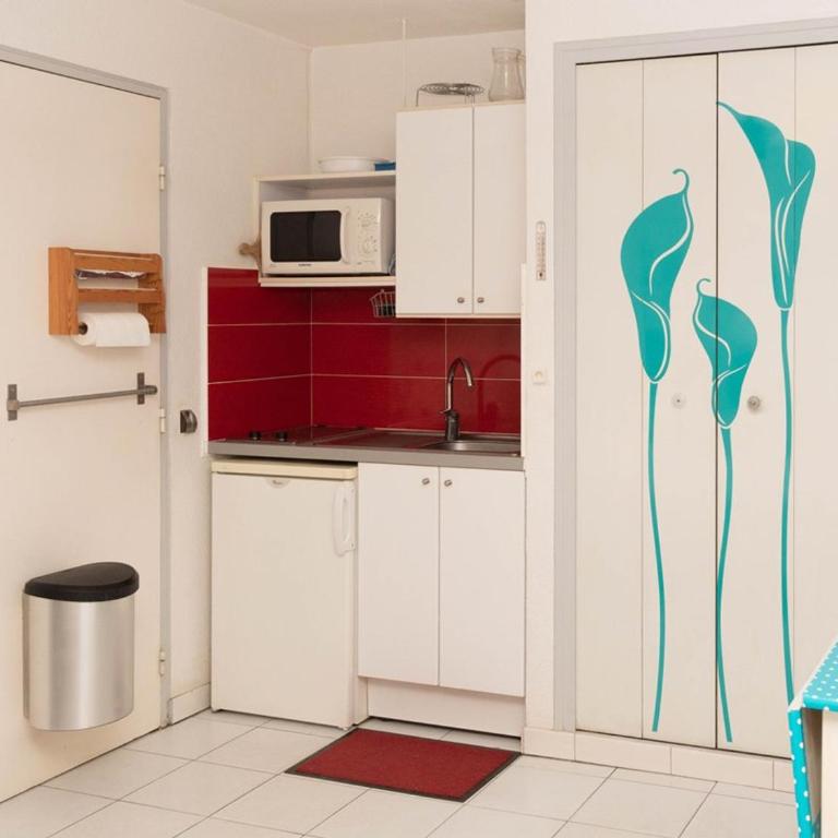 Studio climatisé avec terrasse au Lavandou pour 2 personnes - FR-1-803-43 - Studio - 3