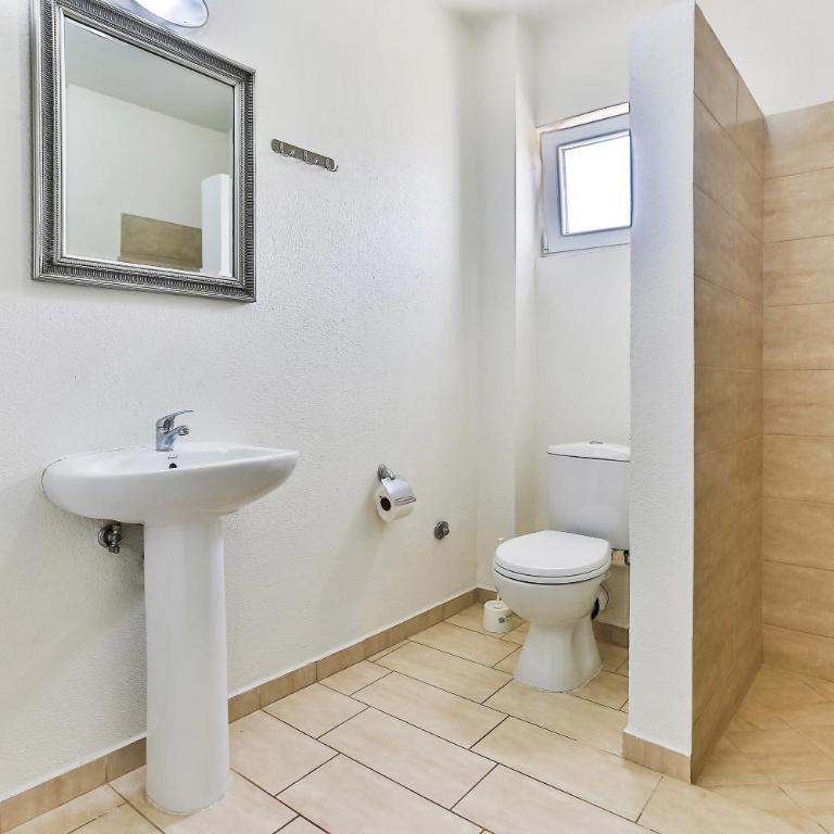 Apartmani BLUE MOON - One-Bedroom Apartment - 8