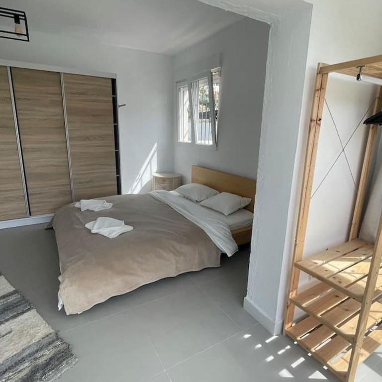 Casa amplia y luminosa a 5 minutos de la playa - Casa de 3 dormitorios - 21