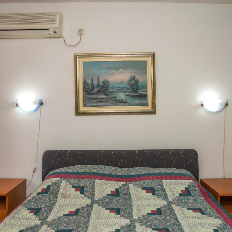 Apartments Dikan - Apartment with Balcony - 6