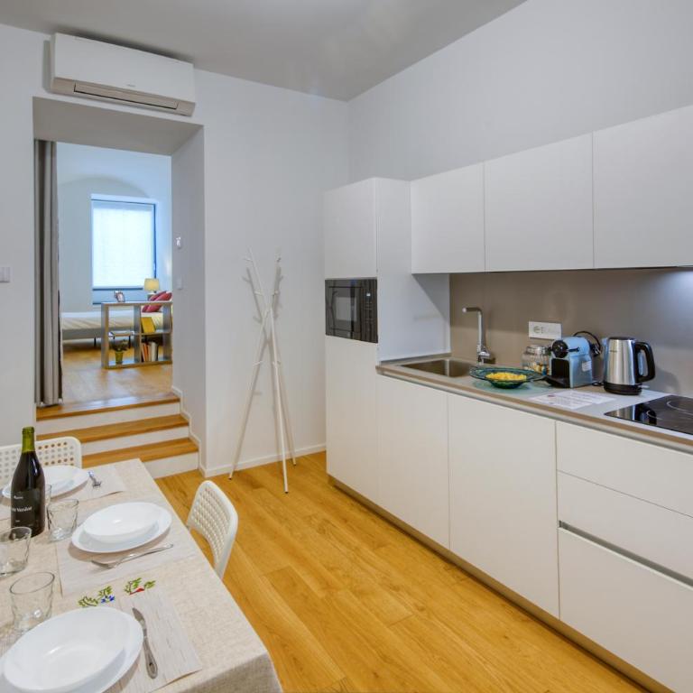 Alfieri Apartments 3 - One-Bedroom Apartment - 5