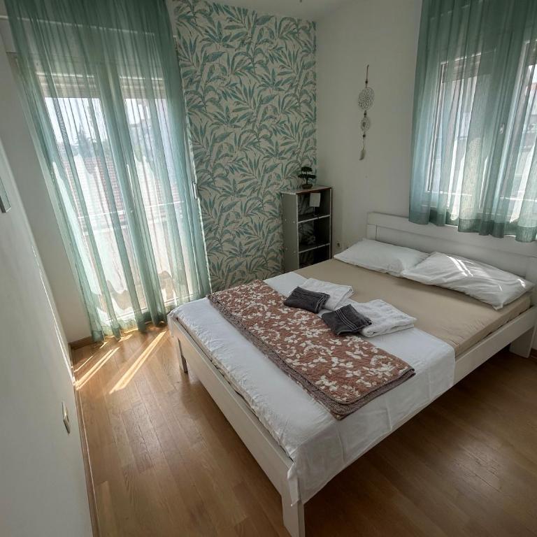 Ana’s 2 bedrooms lovely flat - Apartman sa 2 Spavaće Sobe - 17