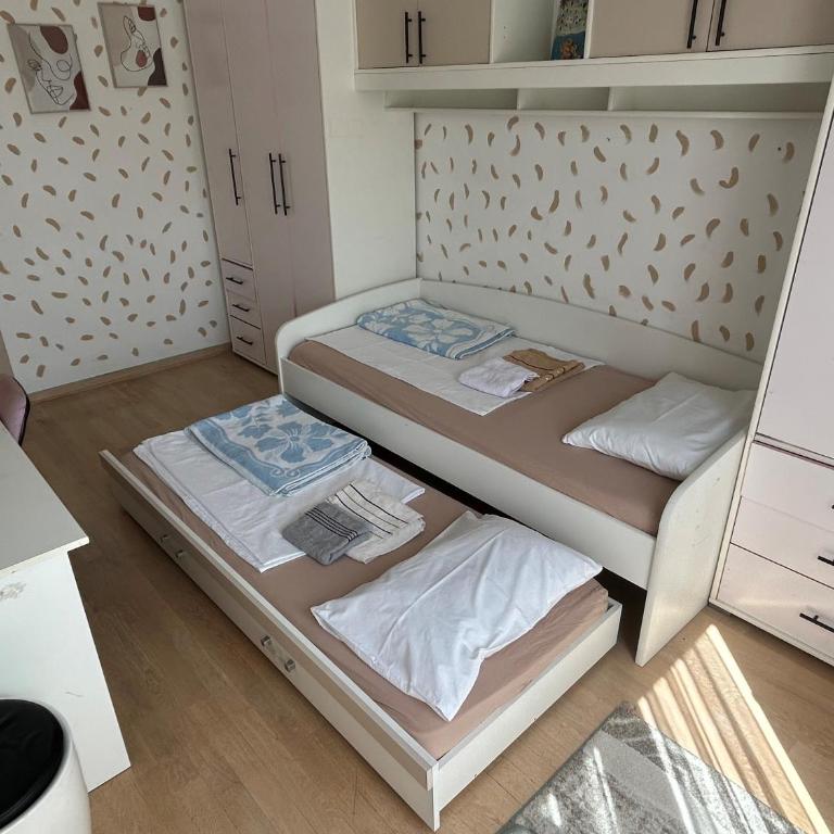 Ana’s 2 bedrooms lovely flat - Apartman sa 2 Spavaće Sobe - 23