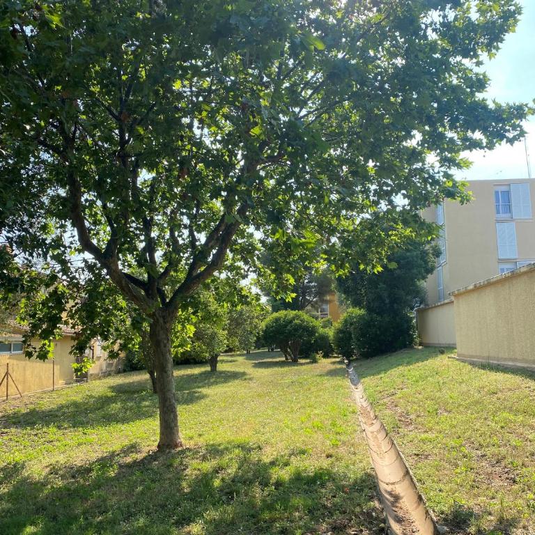 Appart T3 tout équipé calme avec prairie et parking - Appartement 2 Chambres - 19