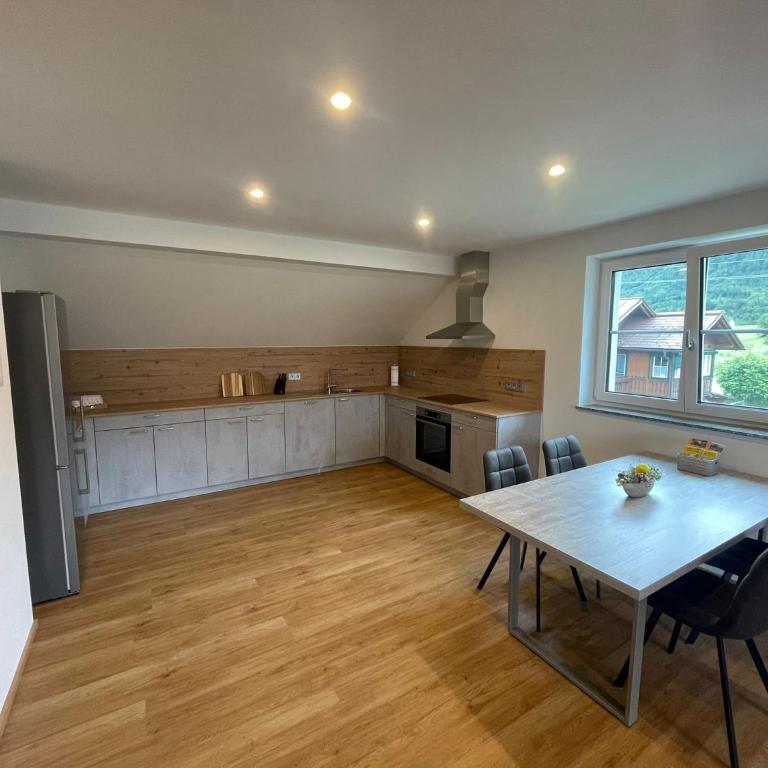 Ferienwohnungen Steindl - One-Bedroom Apartment with Balcony - 5