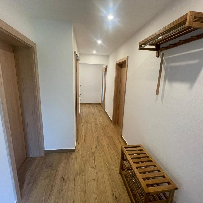 Ferienwohnungen Steindl - Two-Bedroom Apartment with Balcony - 11