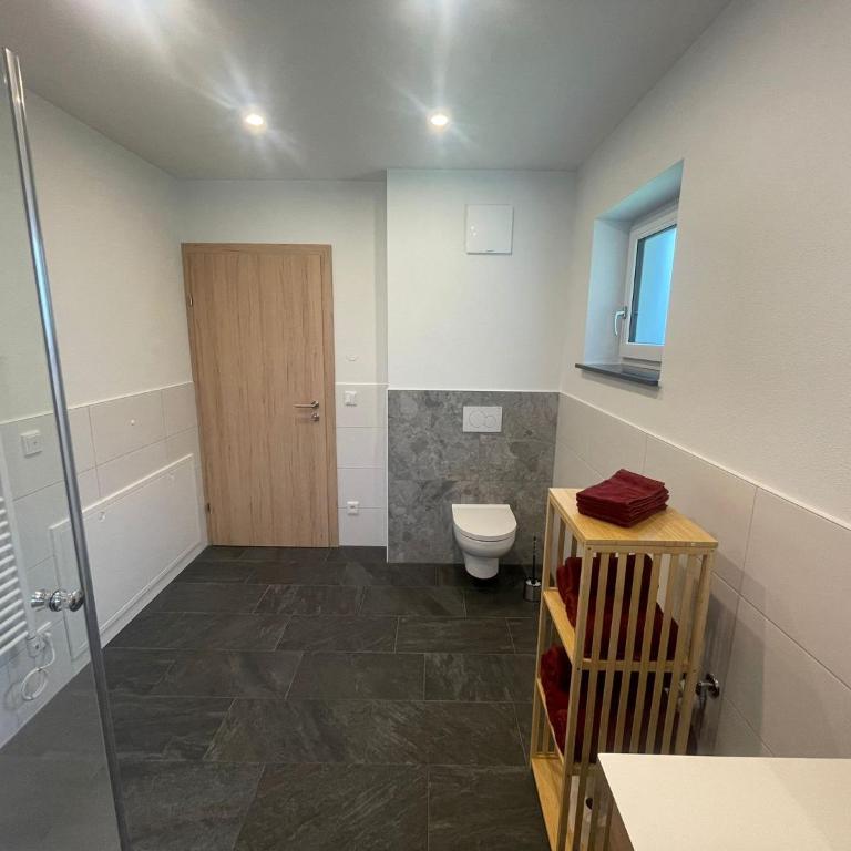 Ferienwohnungen Steindl - Two-Bedroom Apartment with Balcony - 10