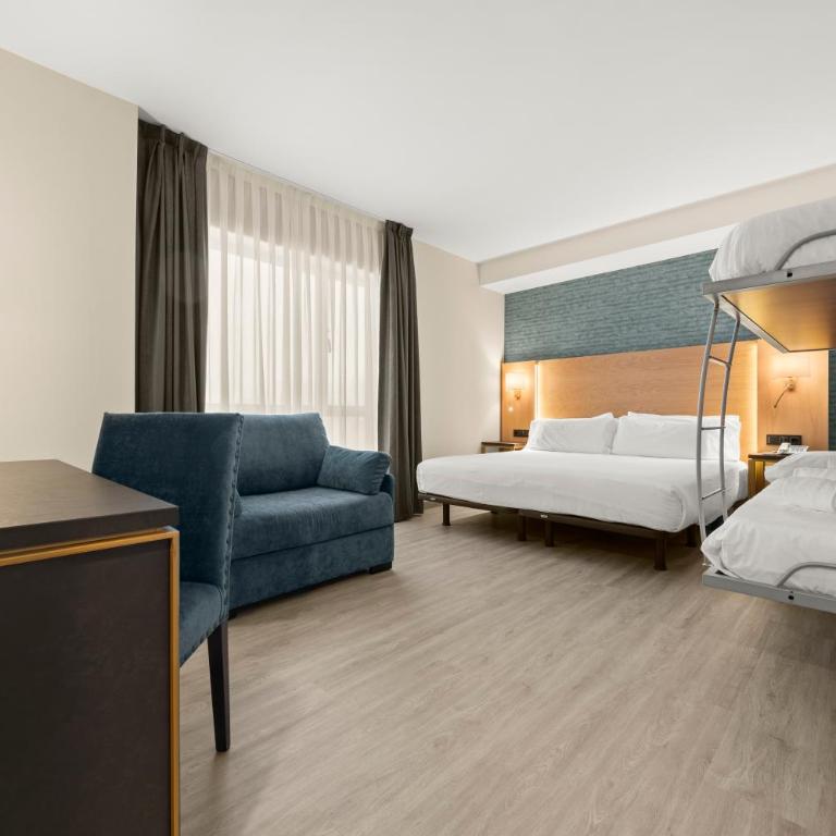 Hotel Zentral Gijón Rey Pelayo - Habitación Familiar - 9