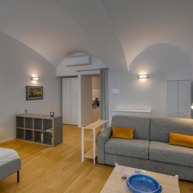 Alfieri Apartments 3 - One-Bedroom Apartment - 2