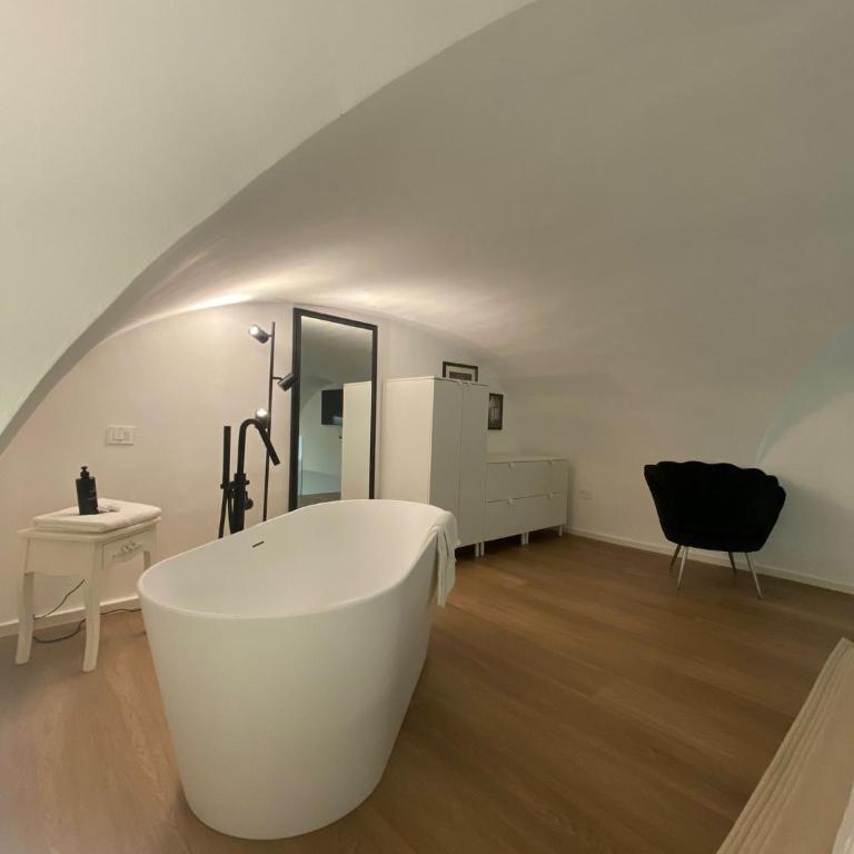 65 Cosimano Home - One-Bedroom Apartment - 6