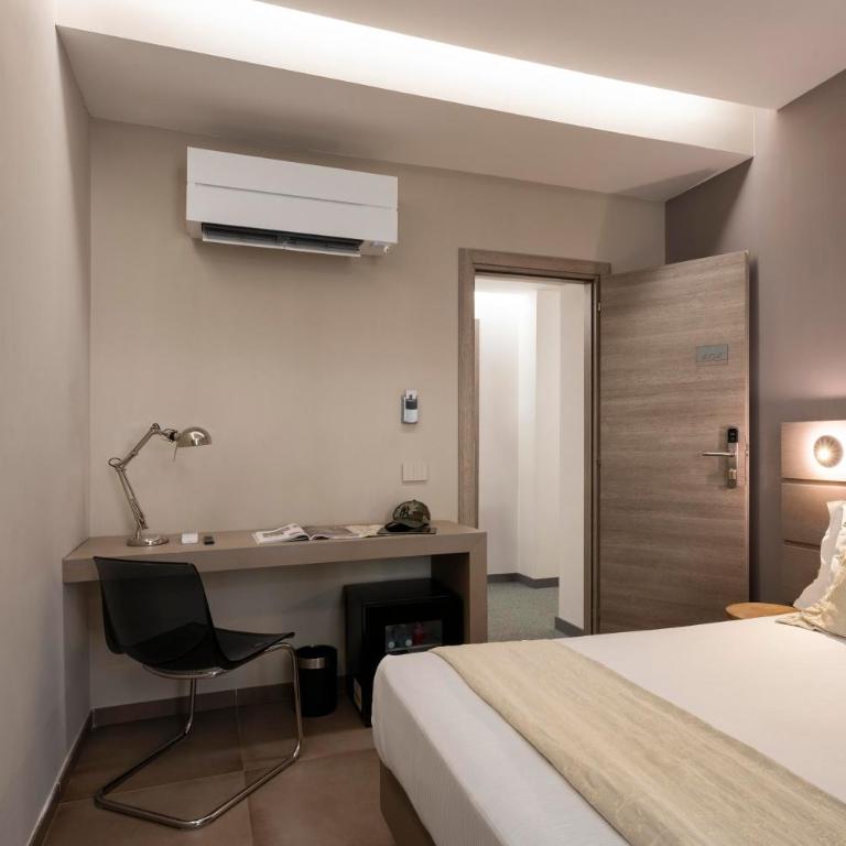 The Point Suites Rome - Guest House - Camera Queen Standard - 7