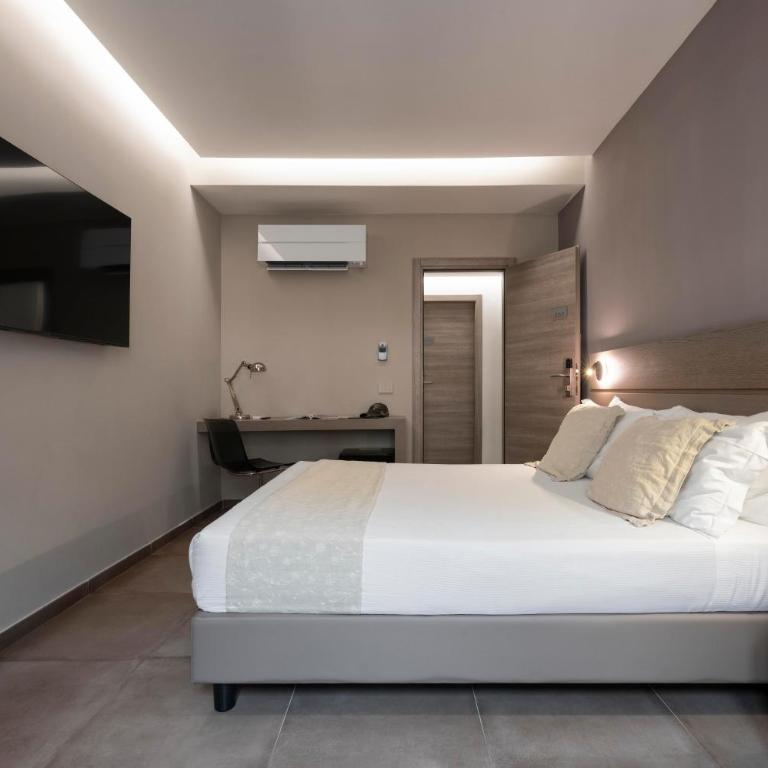 The Point Suites Rome - Guest House - Camera Queen Standard - 1