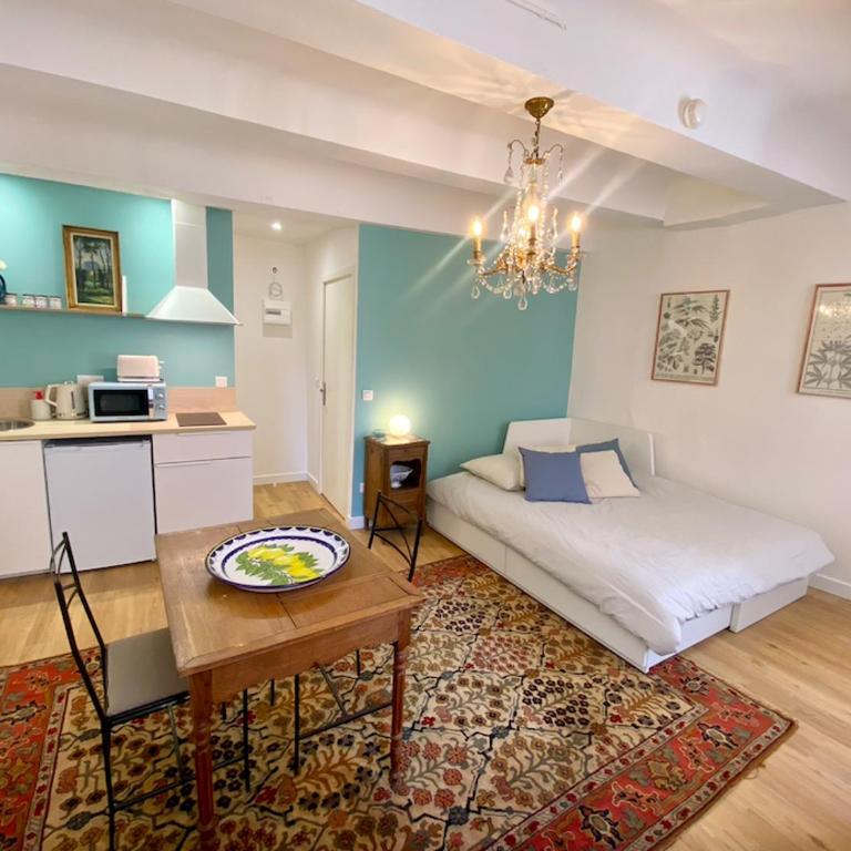 Charmant studio au cœur de Hyères - Apartment mit 1 Schlafzimmer - 2