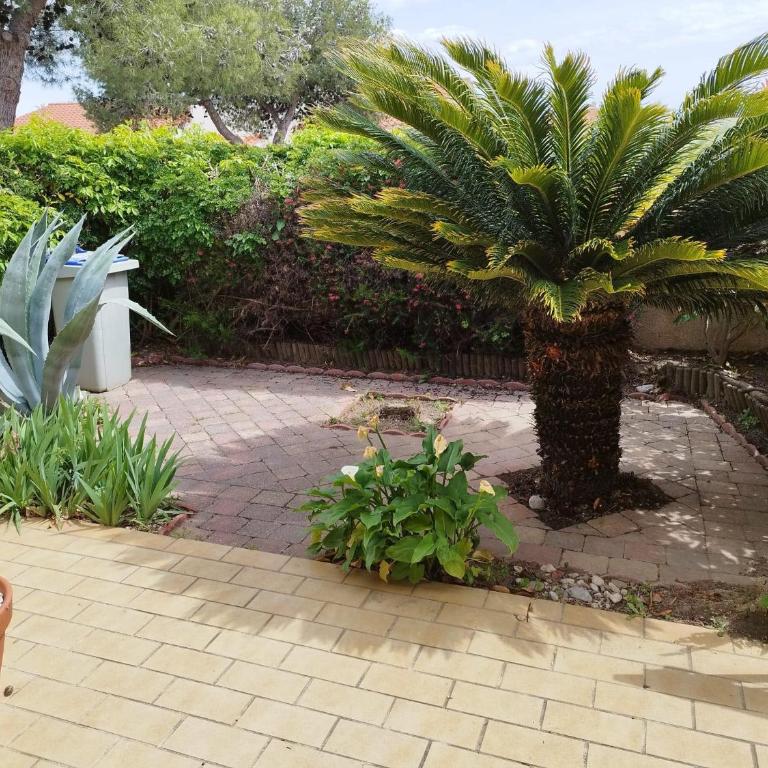 Superbe maison avec piscine privee St Cyprien - Vacation Home - 13