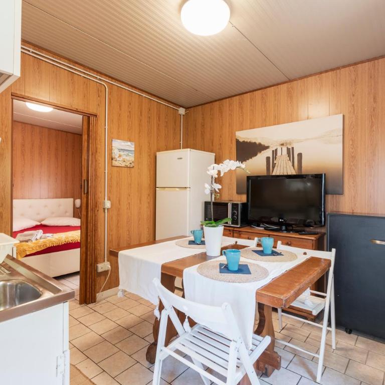 Campeggio Souvenir - Bungalow - 11