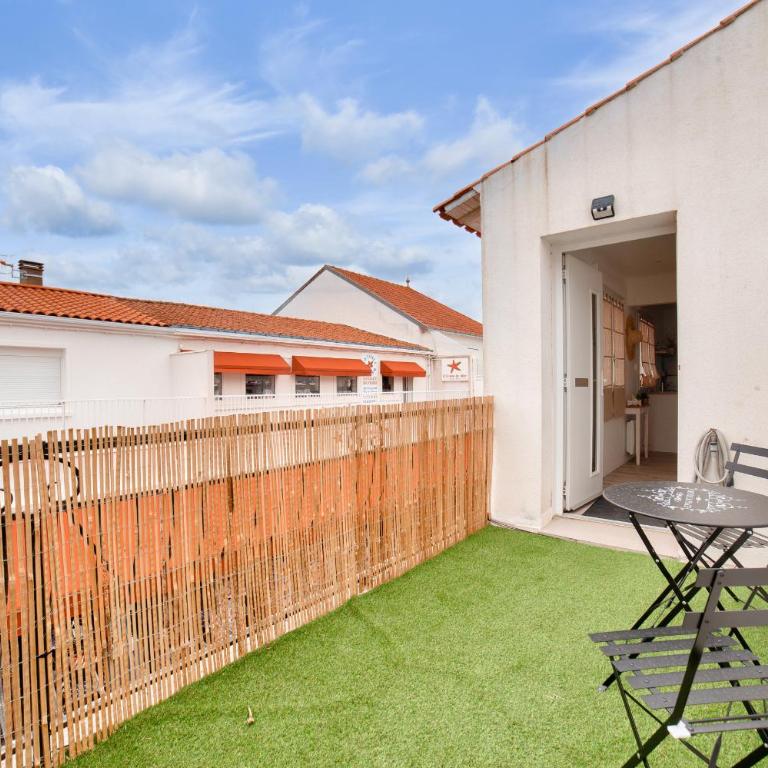 180m de la plage, quartier animé studio 2 personnes - Studio - 17