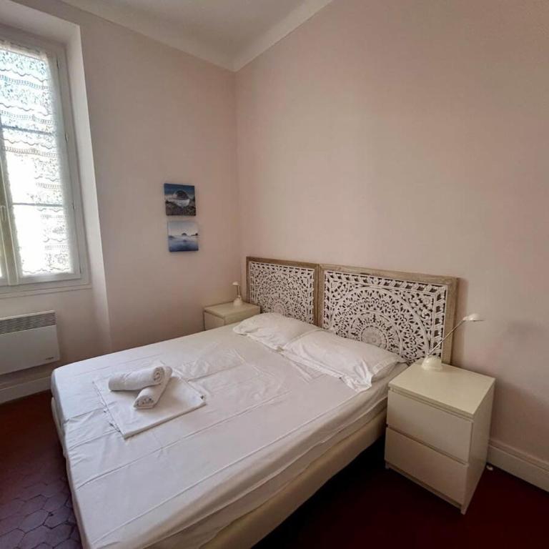 A004 - Bright apt Rue d'Antibes at 300m from beach Croisette - Apartment - 7