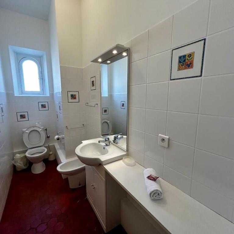 A004 - Bright apt Rue d'Antibes at 300m from beach Croisette - Apartment - 10
