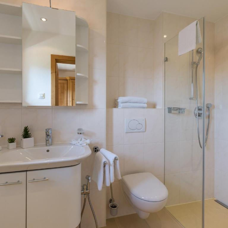 Landhaus Kitzhorn Appartement Hahnenkamm - by NV-Appartements - Apartamento con vistas a las montañas - 6
