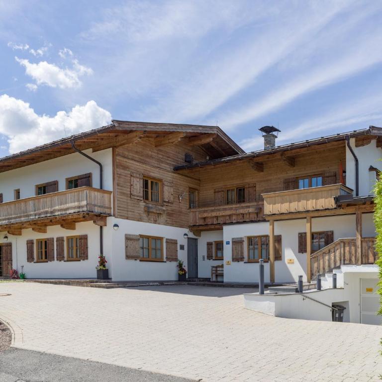 Landhaus Kitzhorn Appartement Hahnenkamm - by NV-Appartements - Apartamento con vistas a las montañas - 17