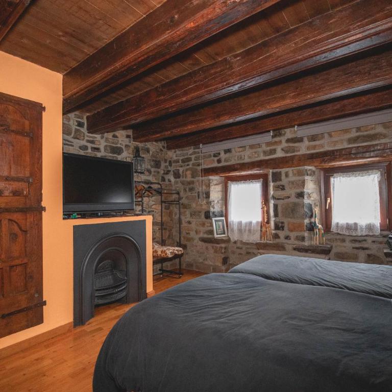 Casa Rural Borau - Three-Bedroom Cottage - 25