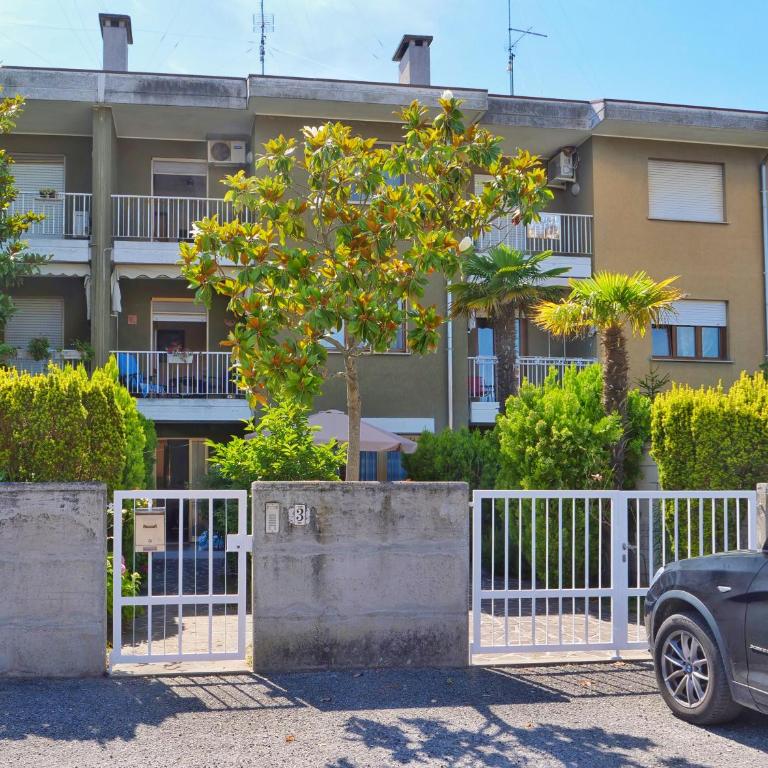 Villetta Giulietta-casa con giardino e parcheggio - Casa con 3 Camere da Letto - 57