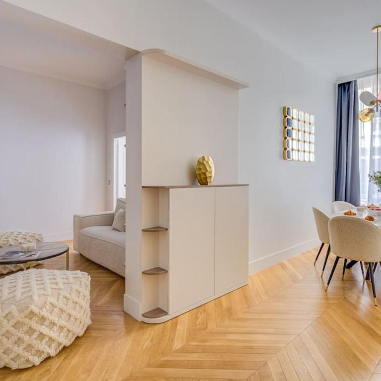 Luxurious Apartment - Champs Elysées - With AC - Two-Bedroom Apartment - 7