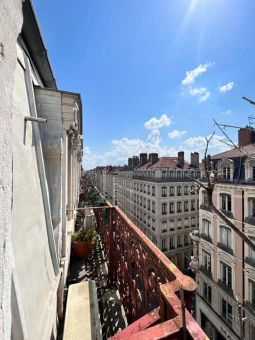 Très beau Duplex 125 m2 hypercentre Lyon 2ème - Apartment mit 3 Schlafzimmern - 17